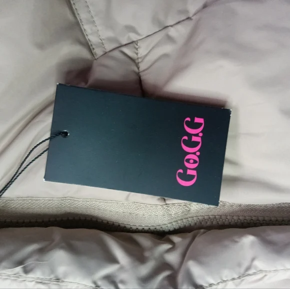 GO.G.G Women's Oat Puffer Vest Size M NWT - Picture 5 of 11